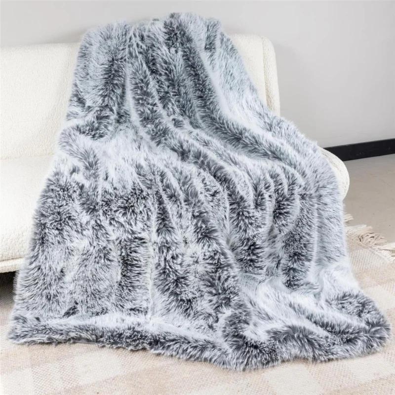 Felldecke Star Home Wohndecke Silberwolf Webpelz Fell Wolf 150x200