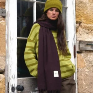Lambswool Oversized Scarf in Brown