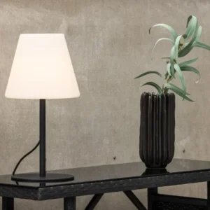Outdoor-Tischlampe „Pora“ – wetterfest für Balkon & Outdoor-Bereich