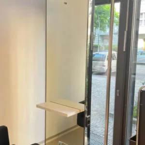freistehender Friseurspiegel